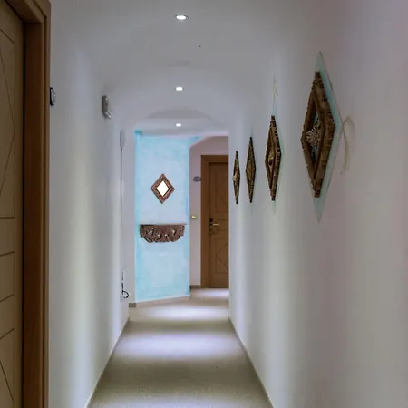 Hotell Dolce Boutique 4*