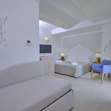 Dolce Boutique Hotel 4*