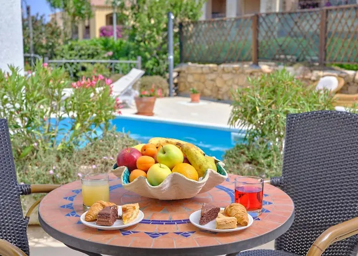 Dolce Boutique Готель 4*